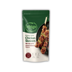Koreańskie szaszłyki z kurczaka w sosie słodko-ostrym BIBIGO 180g | Ga Xien Sot Cay Ngot Kieu Han BIBIGO 180g x 10szt/ krt